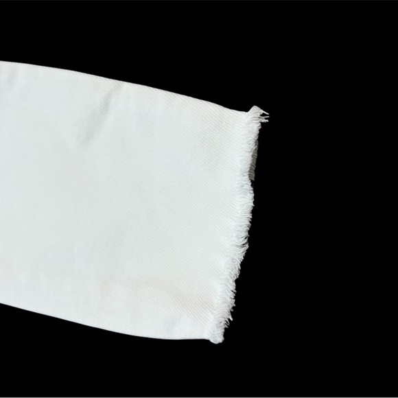 Women’s KANCAN white denim jeans slightly distressed size 3/25 EUC - Picture 6 of 10